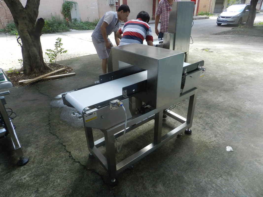 High Sensitivity Belt Conveyor Metal Detectors 90W For Medicine / Apparel Industry